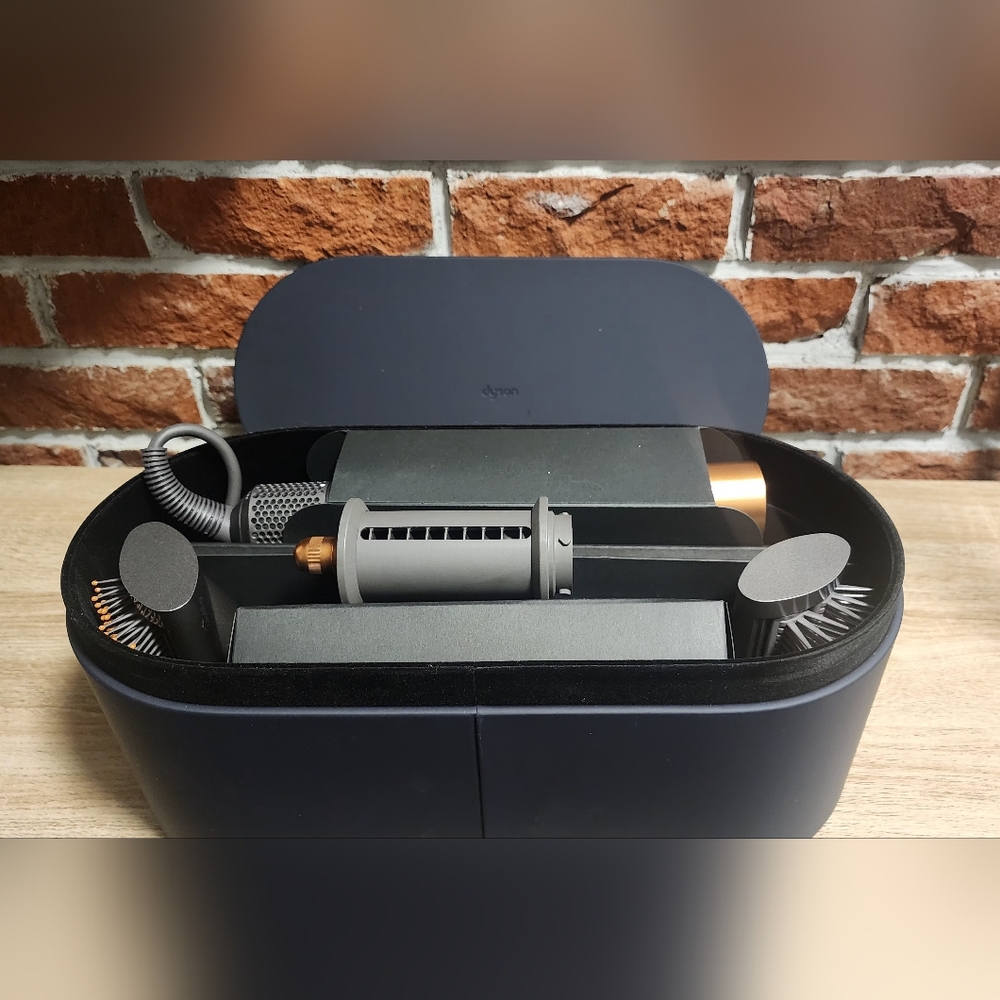 Dyson airwrap